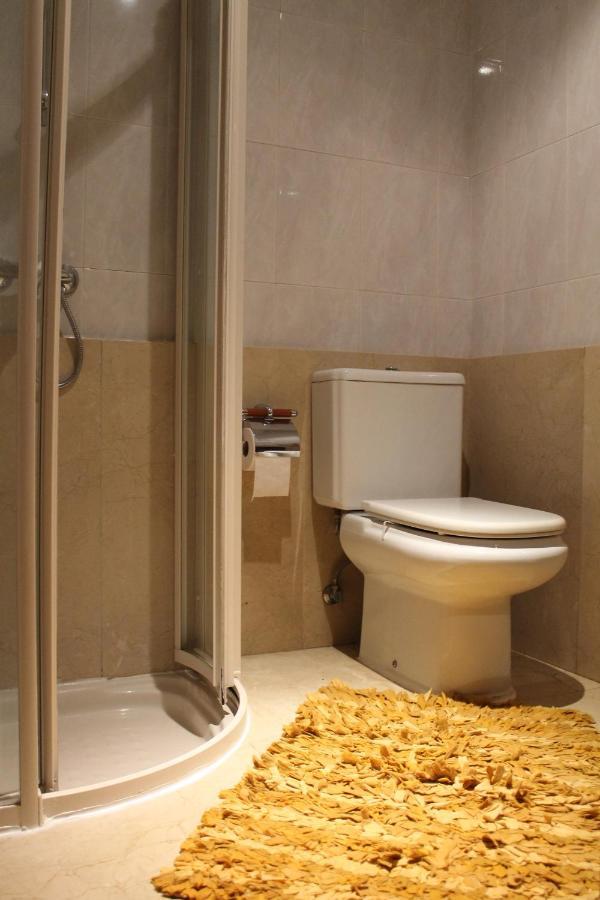 Duplex Amplio,Parking Wifi, 2 Terrazas, Bien Conectado Con Playas, Zona Segura Leilighet Vigo Eksteriør bilde
