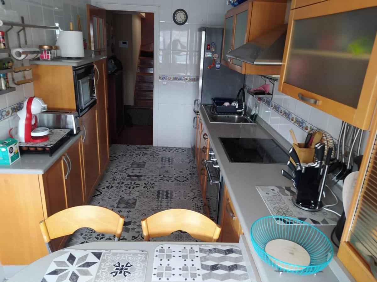 Duplex Amplio,Parking Wifi, 2 Terrazas, Bien Conectado Con Playas, Zona Segura Leilighet Vigo Eksteriør bilde